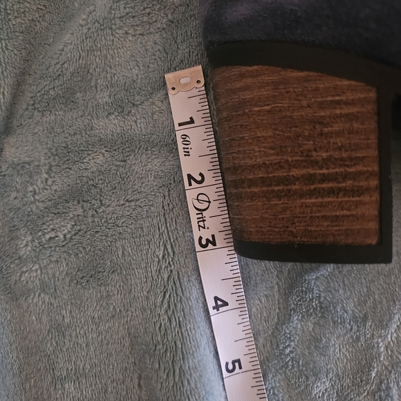 Elegant Blue Suede Ankle Booties - Picture 16 of 16